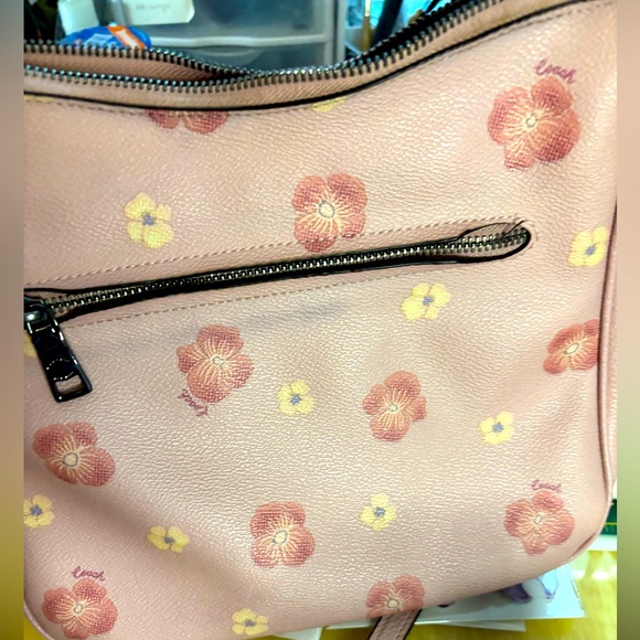 COACH PINK FLOWER HOBO PURSE - Picture 2 of 12